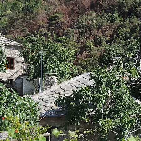 Vournio Country house *